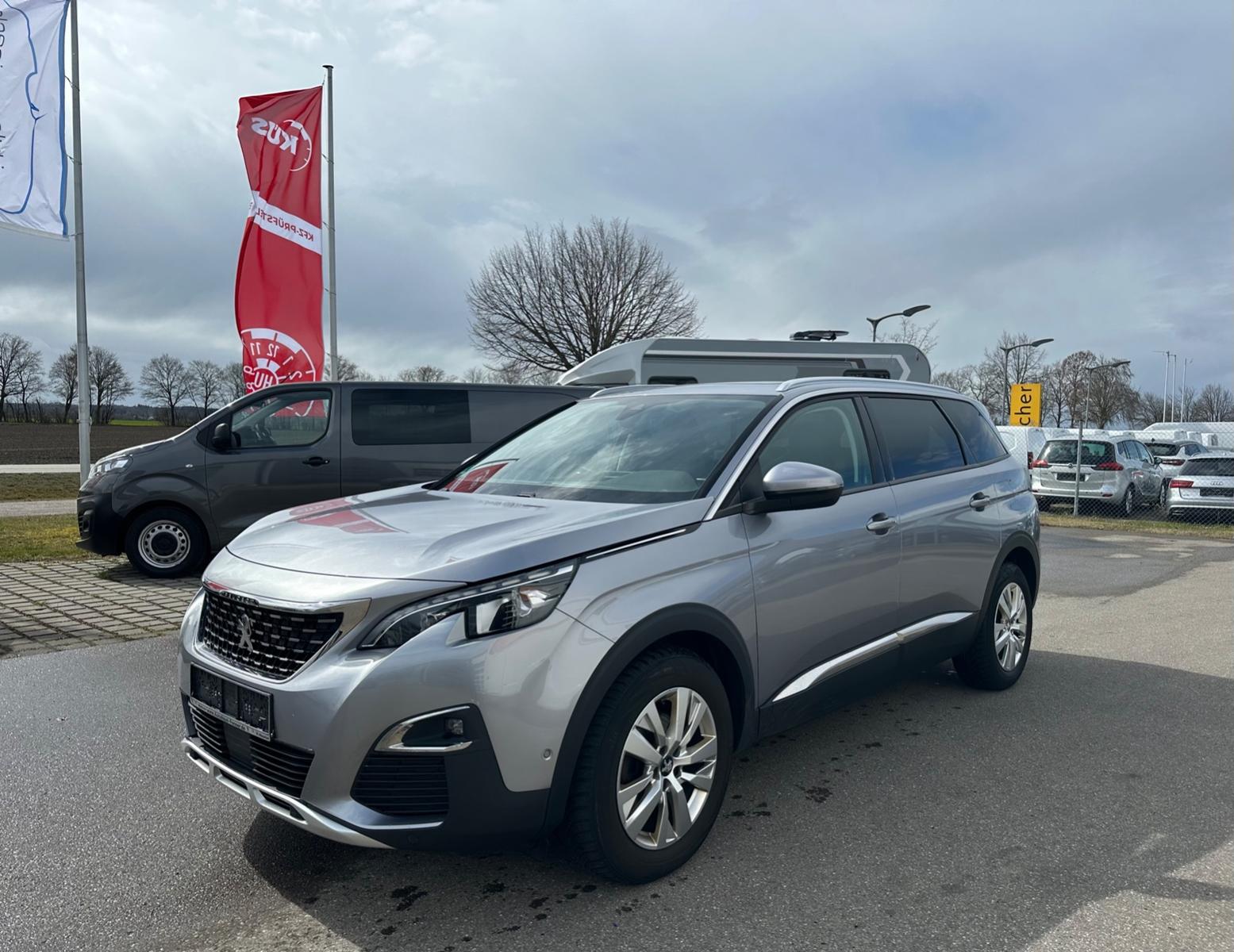 Peugeot 5008 Allure *7-SITZER*PANORAMA*KAMERA*LED*