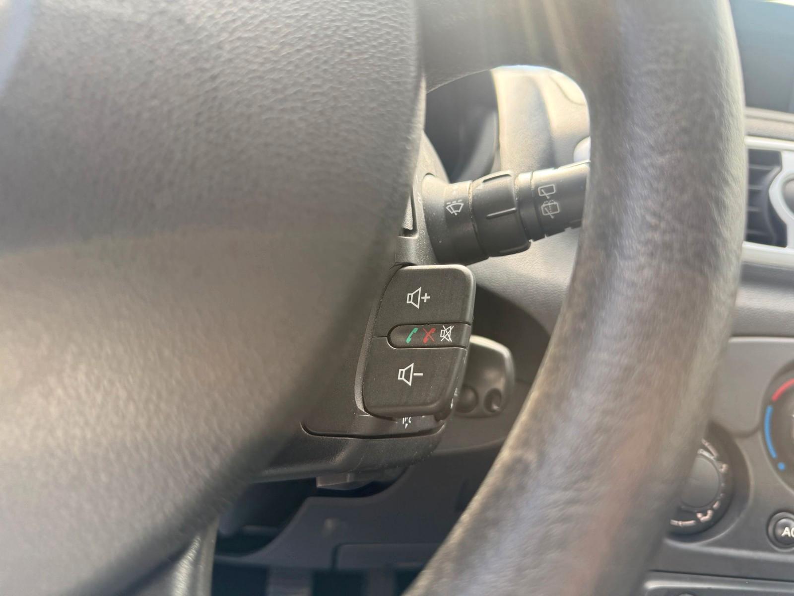 Renault Clio 2012 — photo 10