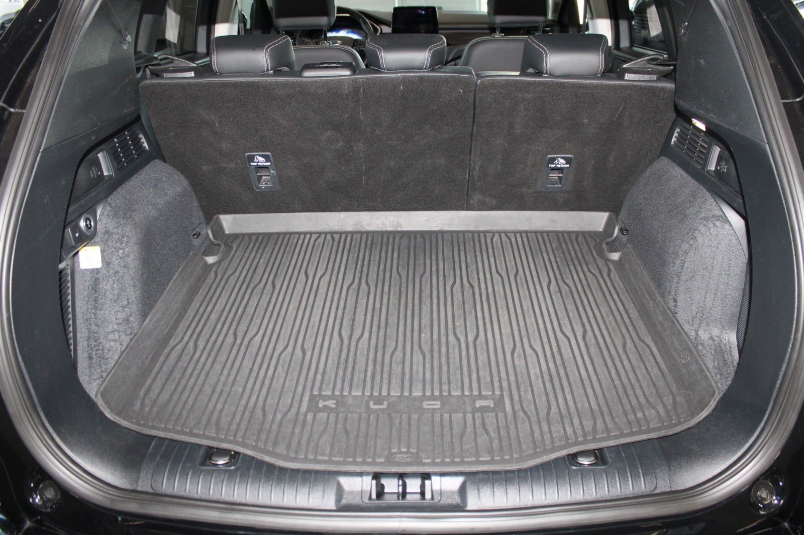 Fahrzeugabbildung Ford Kuga 2.5 PHEV Vignale Aut. LED B&O el. AHK uvm