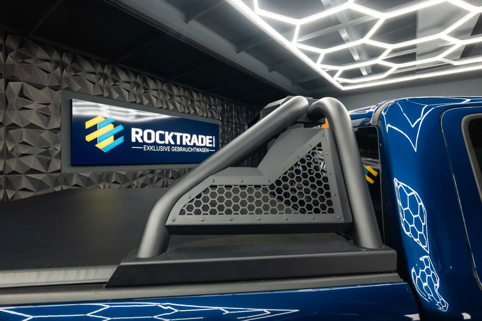 Fahrzeugabbildung Dodge RAM 5.7 V8 HEMI 4x4 OFFROAD Night-Paket *LED*19%