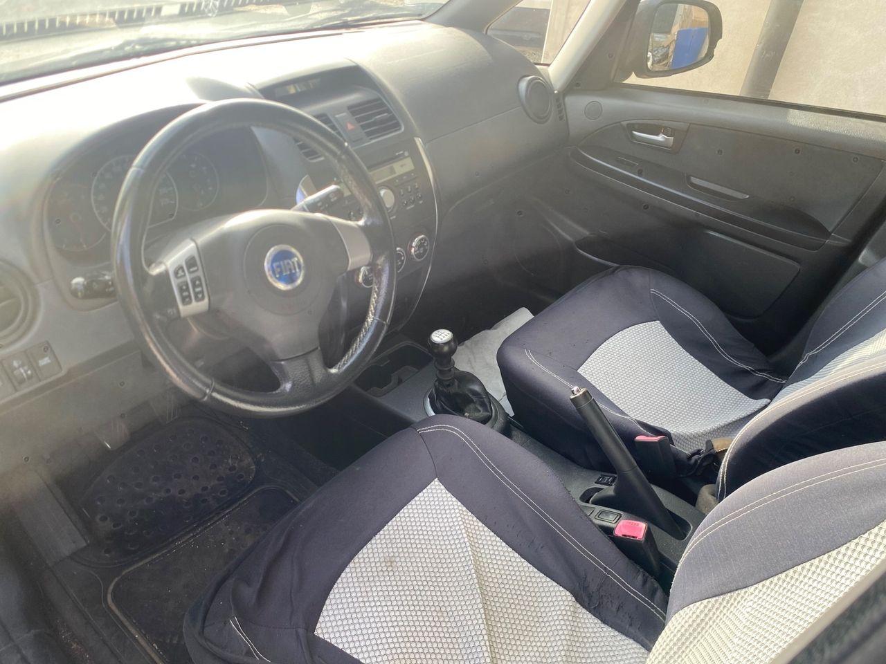 Fiat Sedici 2007 — interior