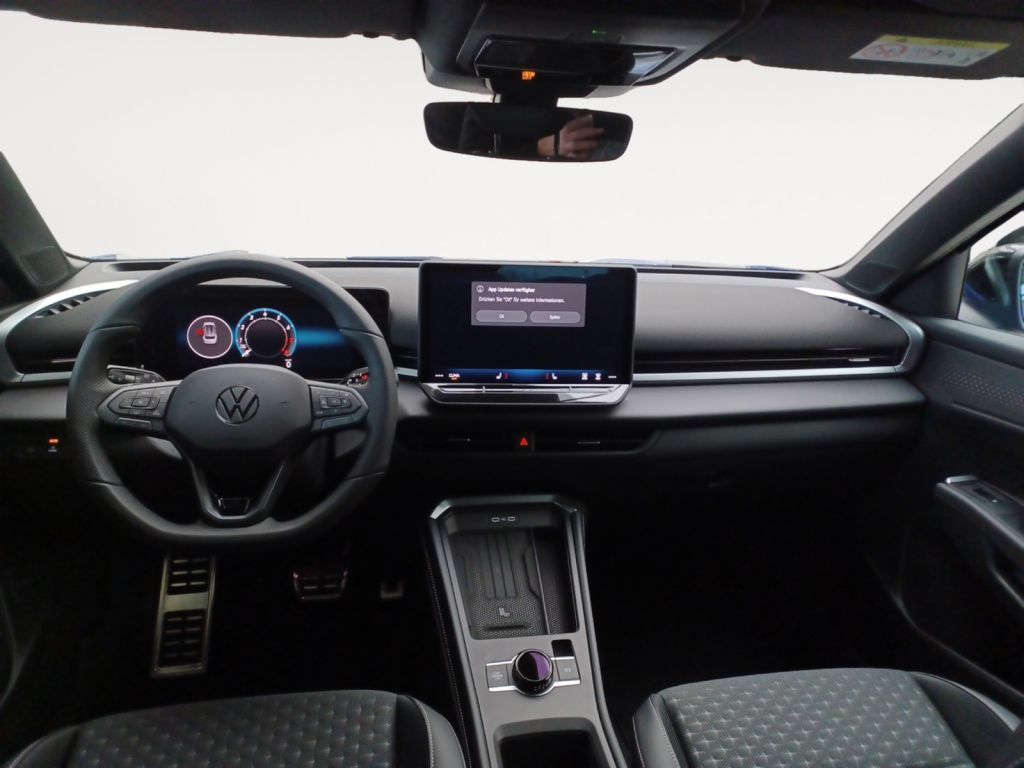 Fahrzeugabbildung Volkswagen T-Roc 1.5 eTSI DSG R-Line Black Style incl. WR