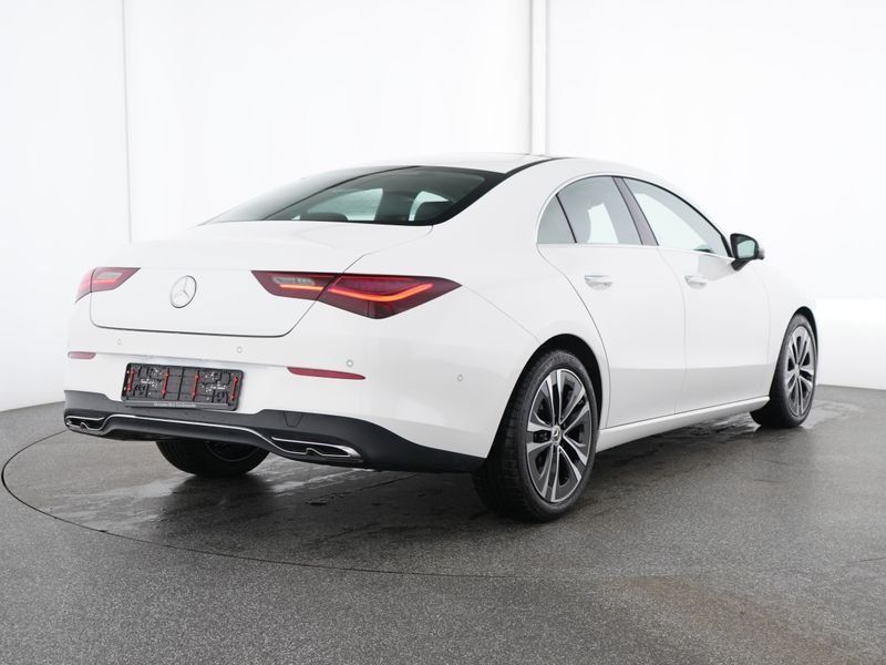 Fahrzeugabbildung Mercedes-Benz CLA 180 Progressive*Pano*Distron*360°*LED*CarPl*