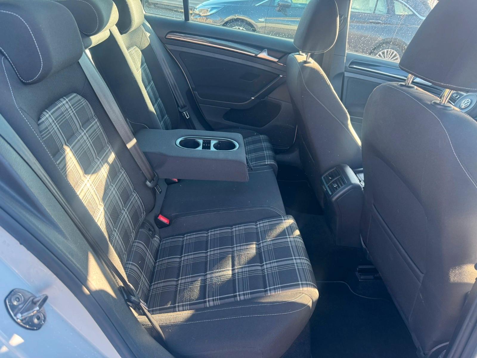 Volkswagen Golf VII Variant GTD BMT+Navi+Ahk+Xenon+