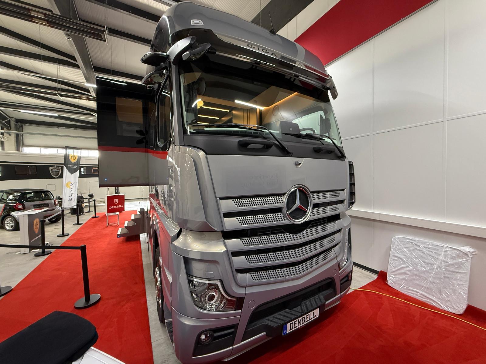 Andere DEMBELL ULTRA-Modell MB ACTROS LARGE GARAGE
