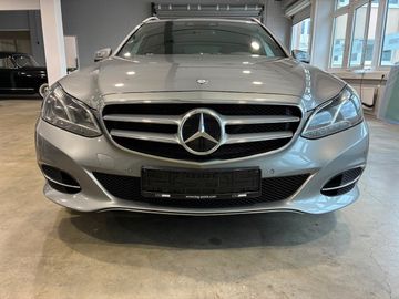 Mercedes E 250 - 3