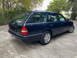 Mercedes-Benz 124 E300 Diesel Kombi sehr gepflegt - Mercedes-Benz 300 mit Diesel-Antrieb: Kombi