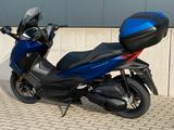 Honda Forza 125 mit Topcase (Smart Key) - KLEINKRAFTRAD 125