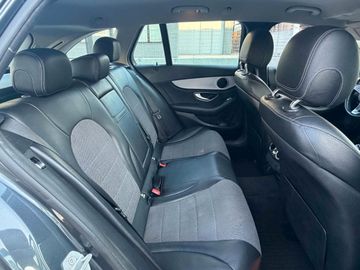 Mercedes C 220 - 12