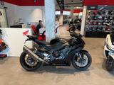 Honda CBR1000RR-R Fireblade *Service und Reifen neu * - Angebote