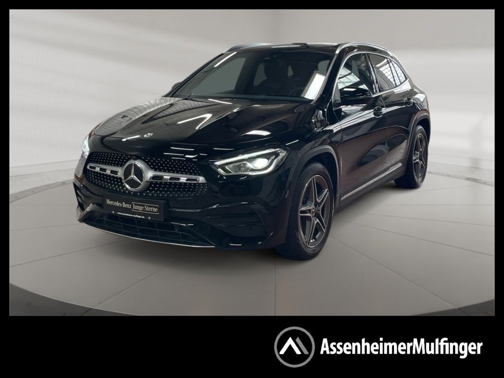 Mercedes-Benz GLA 220 — hlavná fotografia