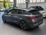 Cupra Leon 2.0 TSI DSG VZ 1.Hand - Gebrauchtwagen mit Navigationssystem