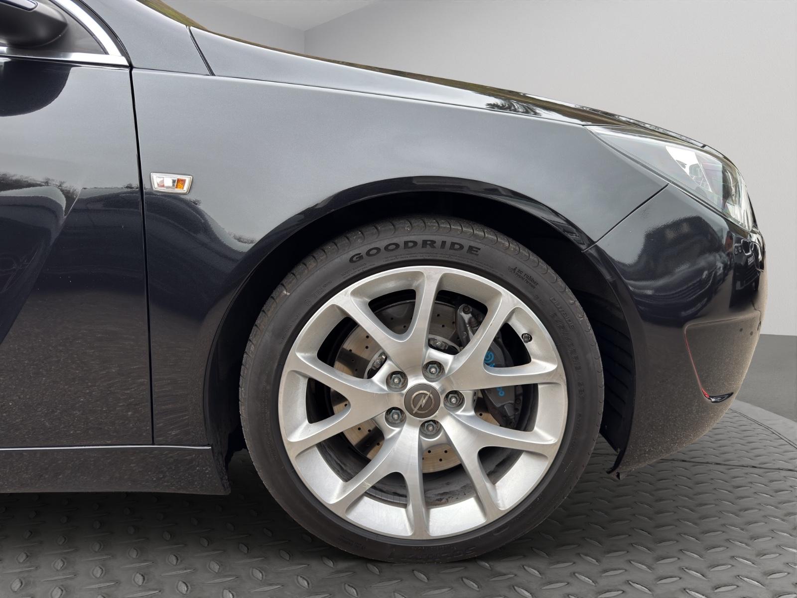 Opel Insignia OPC 4x4 | RECARO LEDER 1HAND NAVI