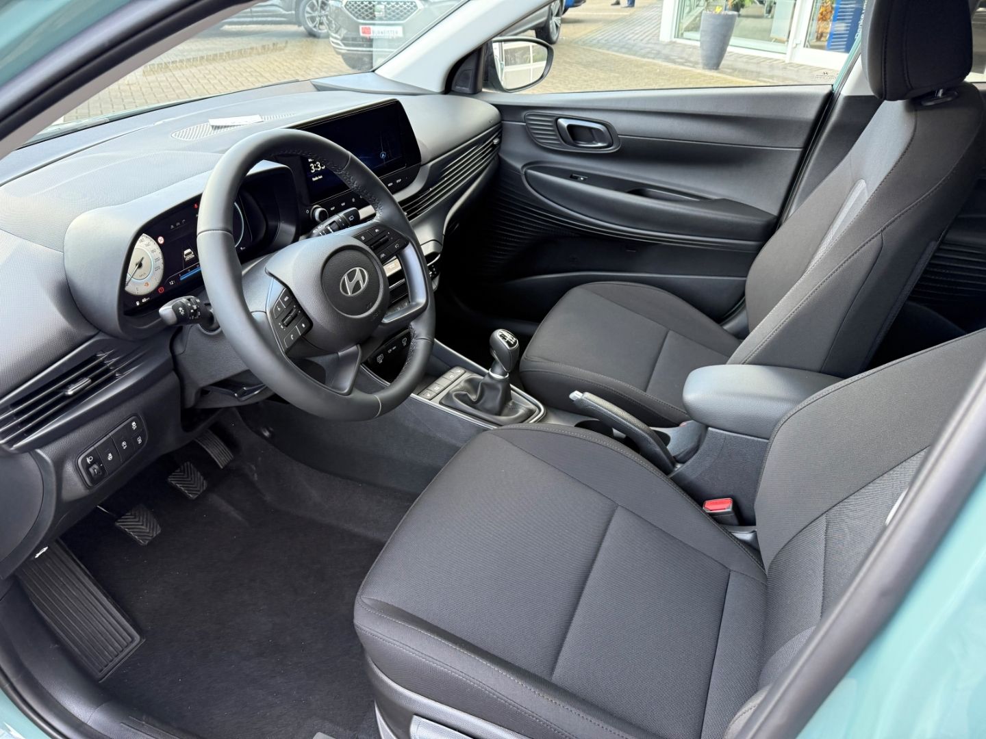 HYUNDAI i20 Select Family Navi Apple CarPlay Android Aut - Image 12