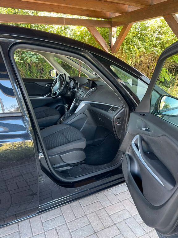 Image of Opel Zafira Tourer