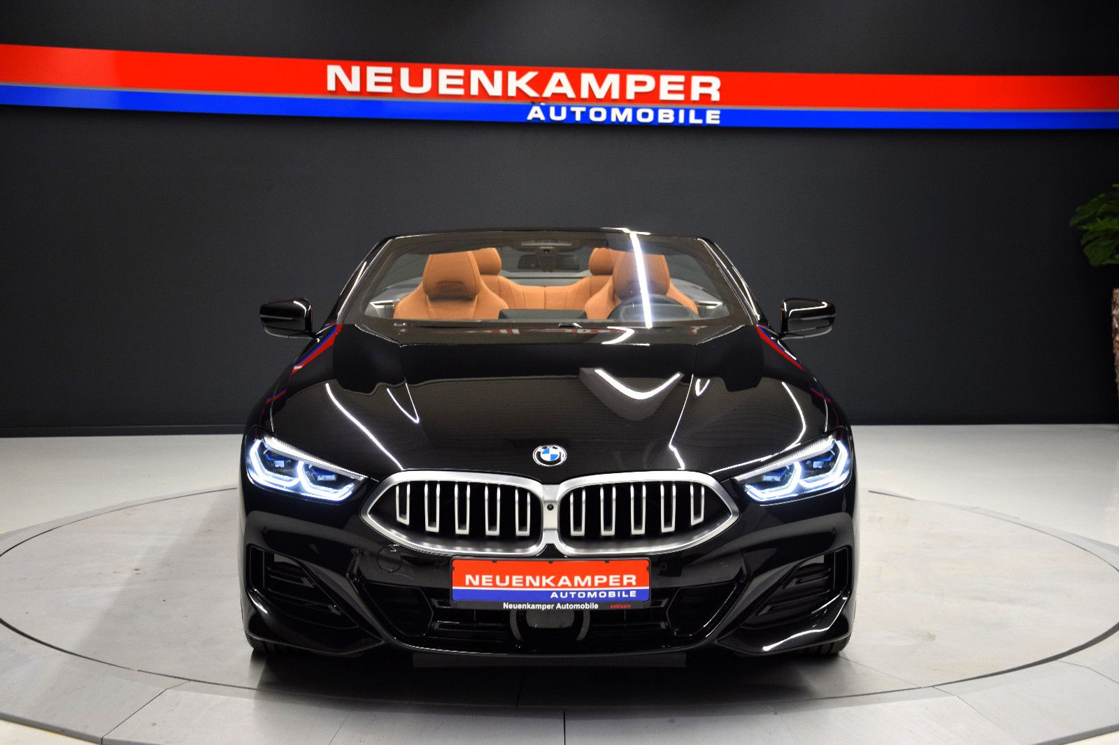 Fahrzeugabbildung BMW 840 i xDrive Cabrio M Sport Leder beige ACC HuD