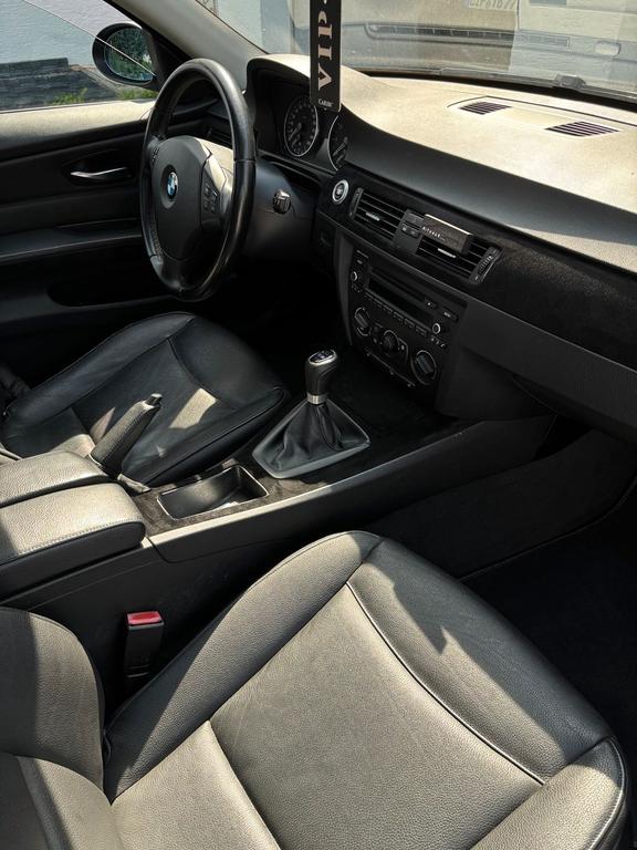 BMW 325