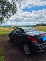 Peugeot 207 CC Roland Garros HDi FAP 110 Roland Garros - Peugeot 207: Hdi