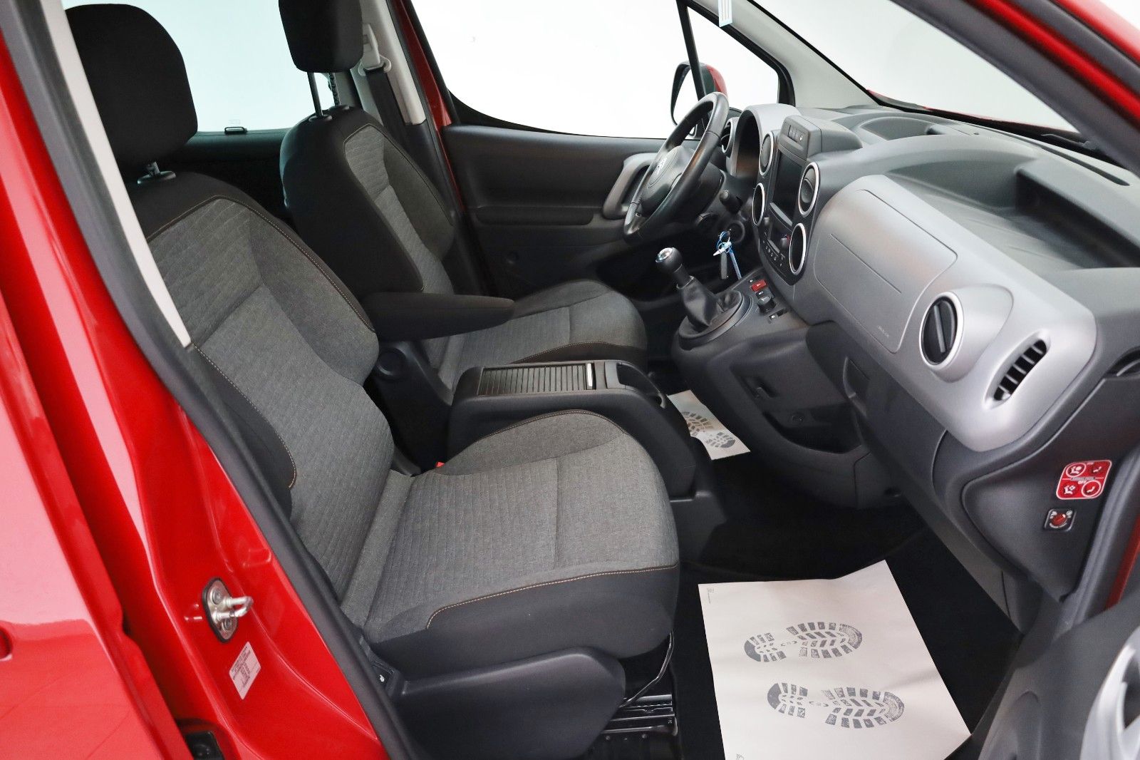 Fahrzeugabbildung Citroën Berlingo Kombi Shine SH,PDC,AppleCarPlay,SR+WR