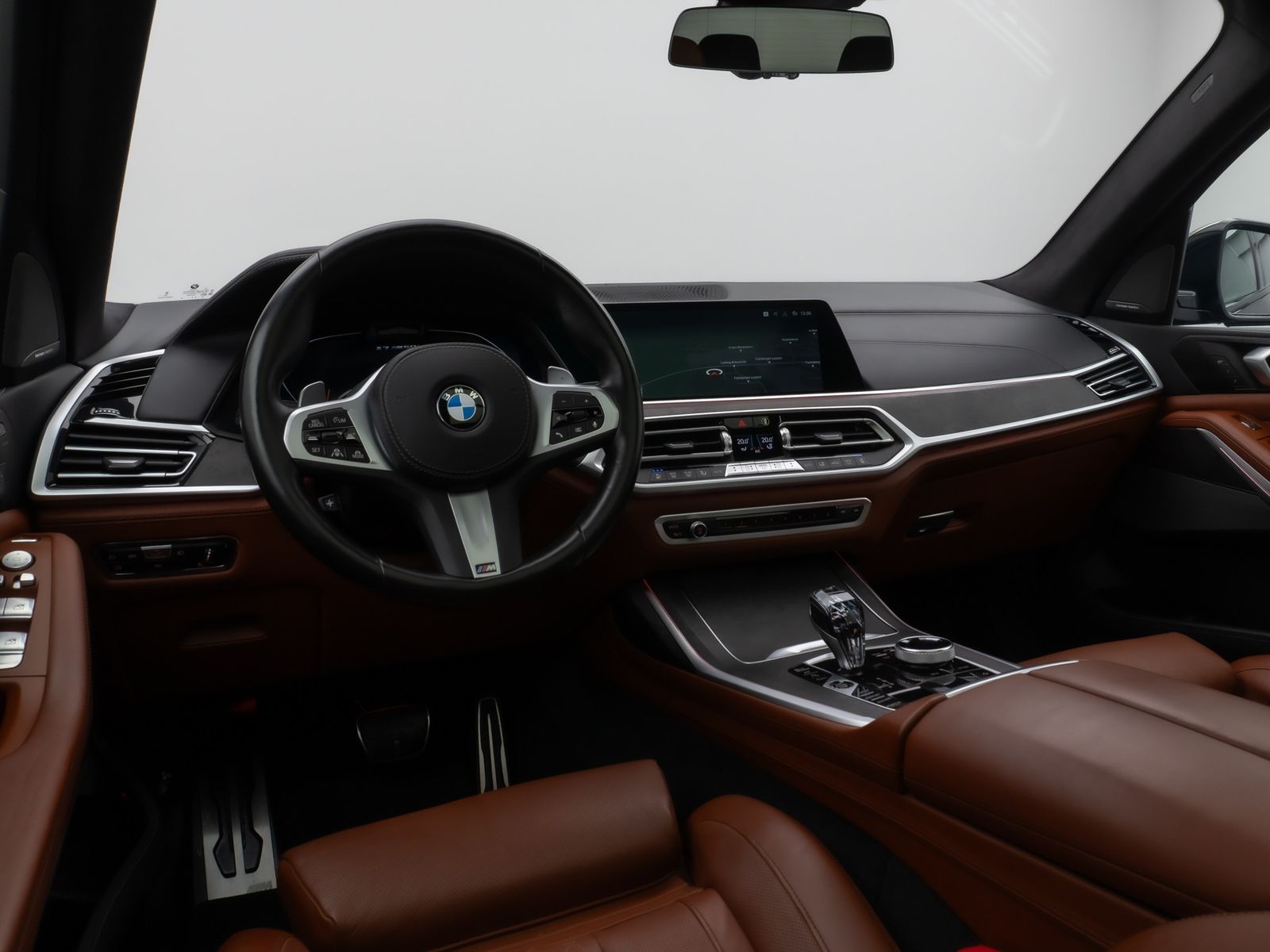 Fahrzeugabbildung BMW X7 M50i Panorama Laser 360°HUD H/K SoftCl 22Zoll