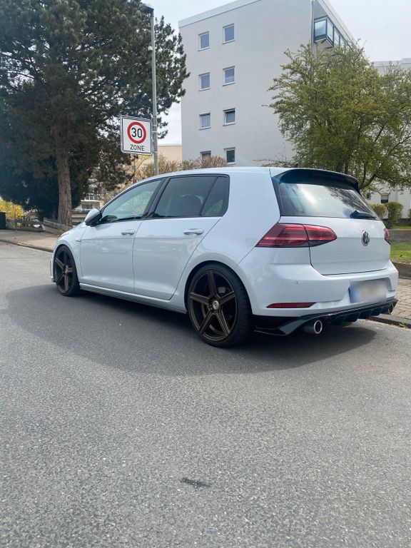 Image of Volkswagen Golf