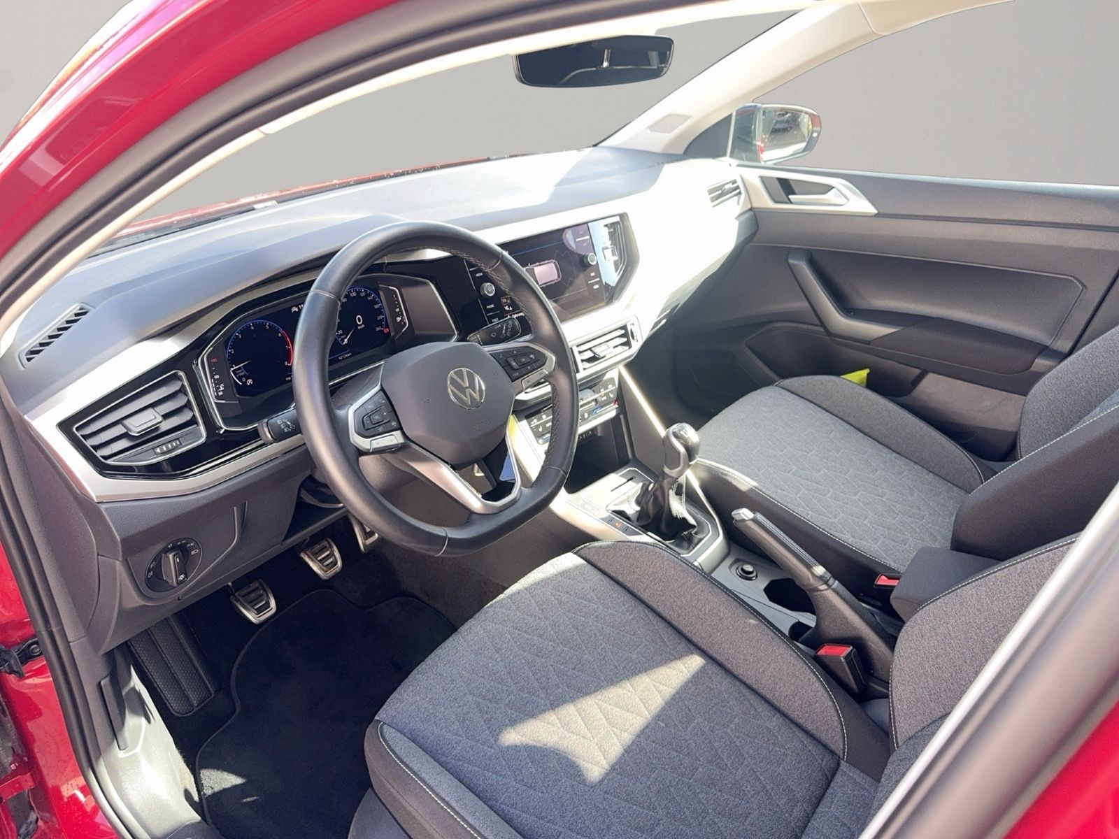 Polo 1.0 TSI MOVE, IQ.Light, RearView, PlusPaket
