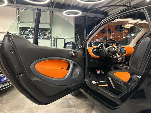 Smart ForTwo cabrio *2. Hand*Klima*SHZ*AHK*Kamera*Navi