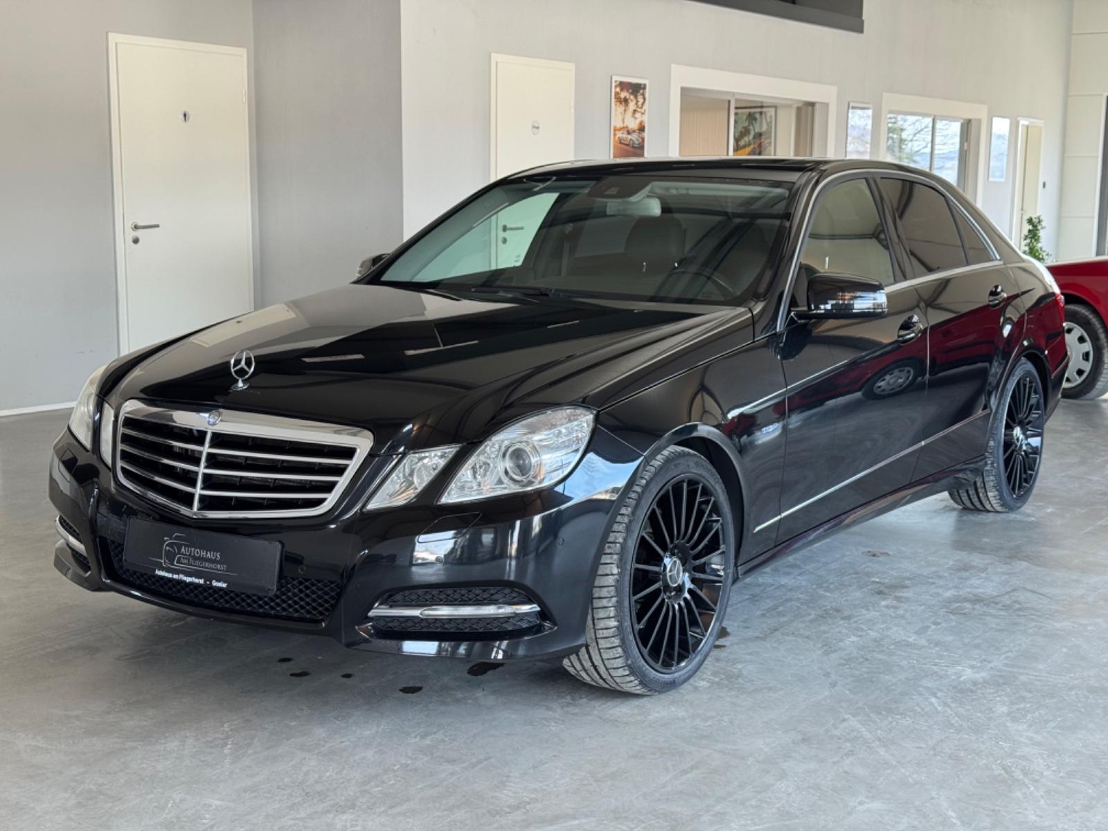 Mercedes-Benz E 350 Lim. Bi-Xenon/PDC/SHZ/Temp/Navi/Pano