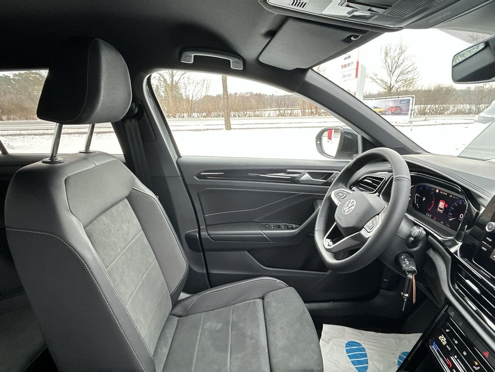 Volkswagen T-Roc 2.0 TDI DSG Style BlackStyle IQ.DRIVE AHK
