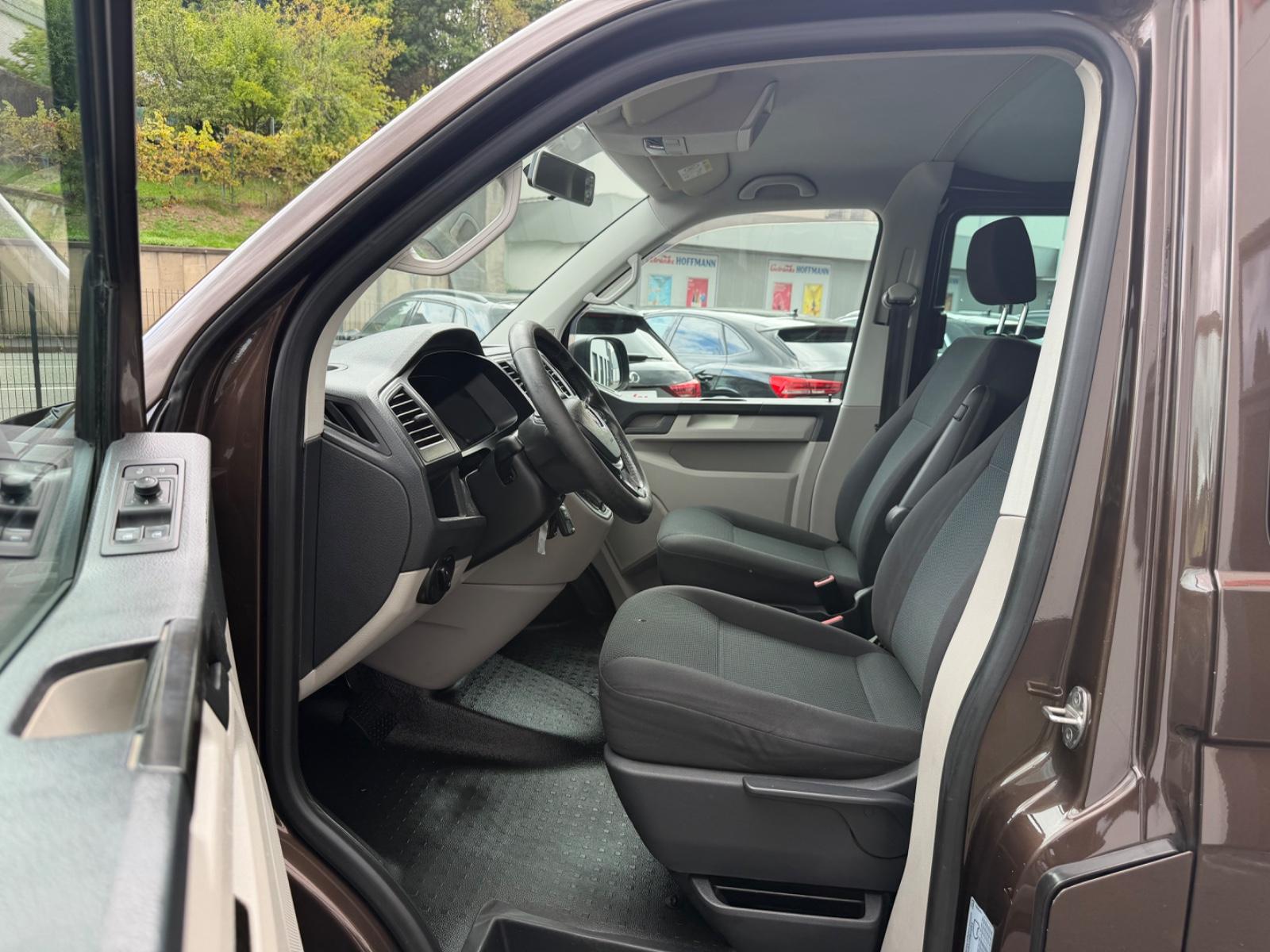 Volkswagen T6 Transporter 2.0 ZDI Kombi lang DSG 8-Sitzer