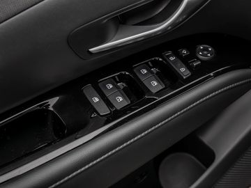 Hyundai Tucson 1.6 T-GDI NX4 Basis 4WD Autom Navi Kamera