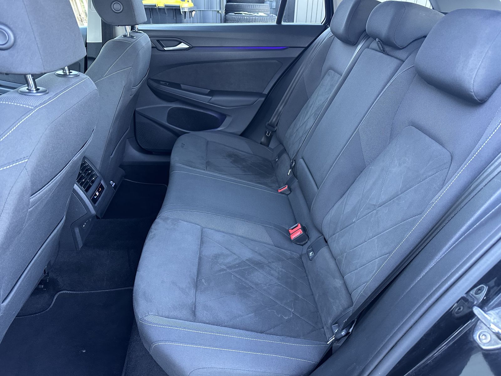 Fahrzeugabbildung Volkswagen Golf Variant 2.0 TDI DSG Style NAV+LED+AHK+KAM
