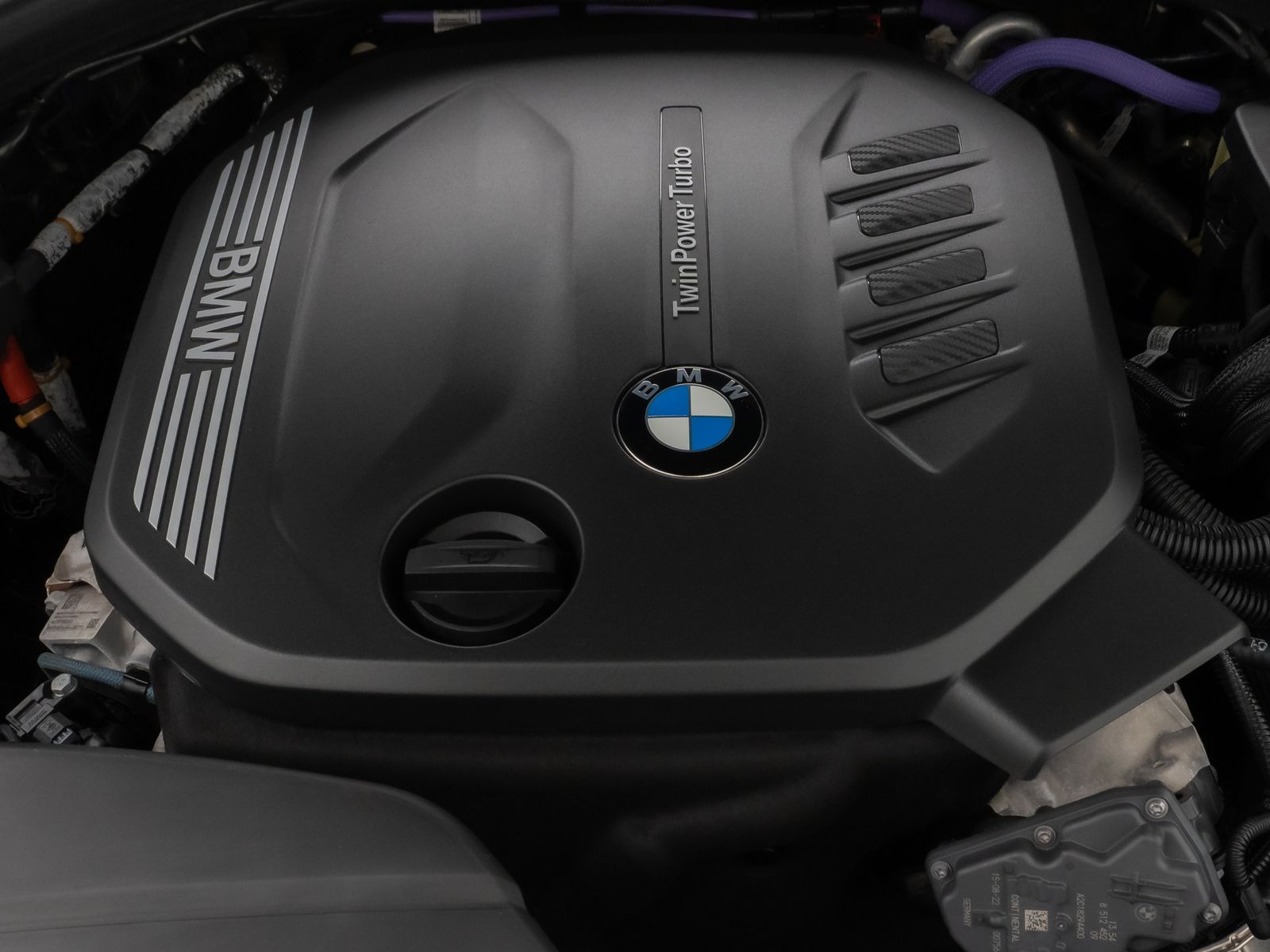 Fahrzeugabbildung BMW 320d Kamera DAB HUD Lenkradheizung Alarm Sport
