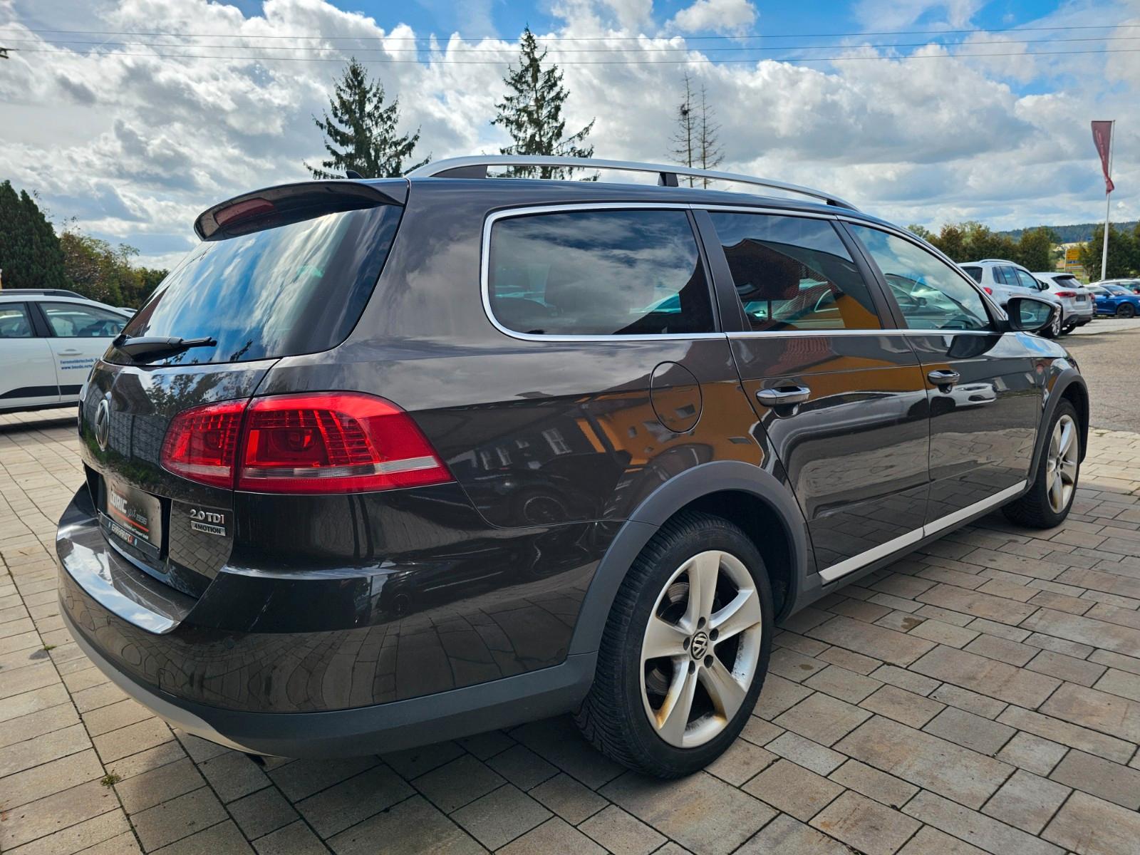 Volkswagen Passat Alltrack 2012 — photo 6