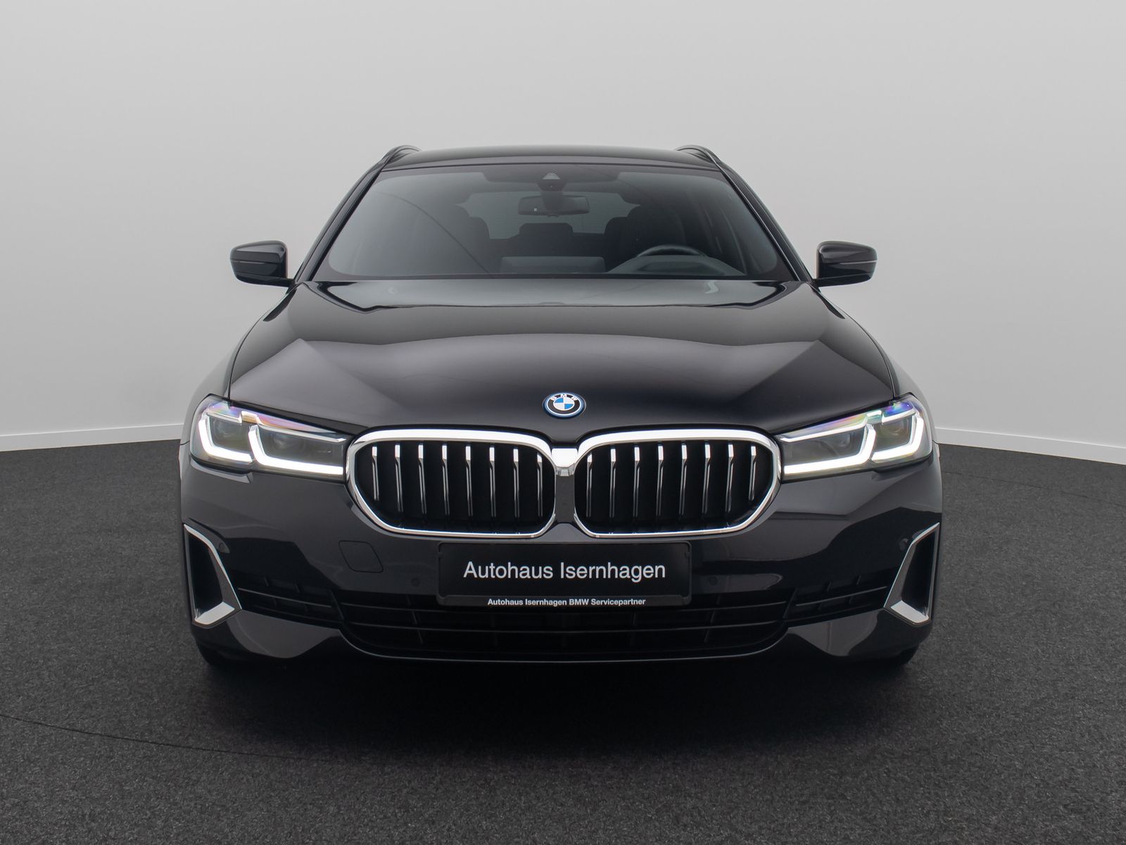 Fahrzeugabbildung BMW 530e Luxury Line HUD H/K DAB Laser Belüftung