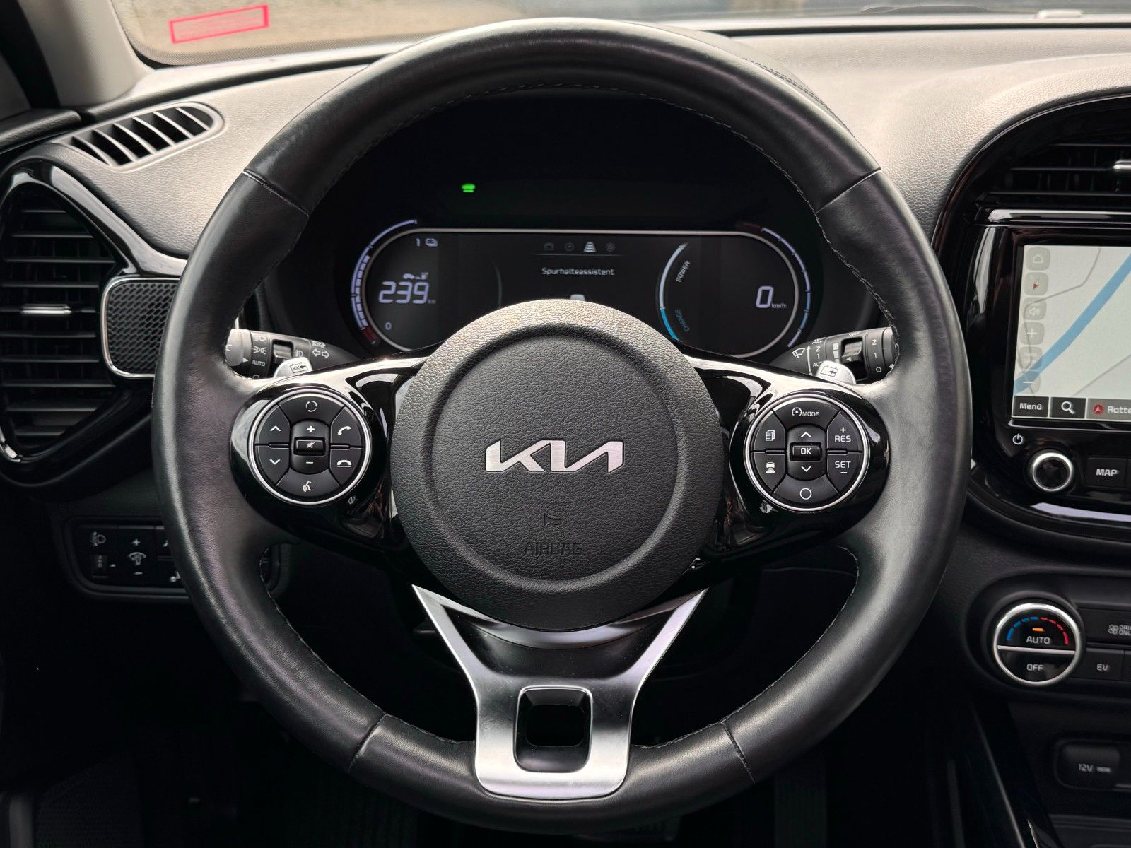 Fahrzeugabbildung Kia e-Soul Spirit Pano CarPlay H&K CAM ACC SHZ SBL