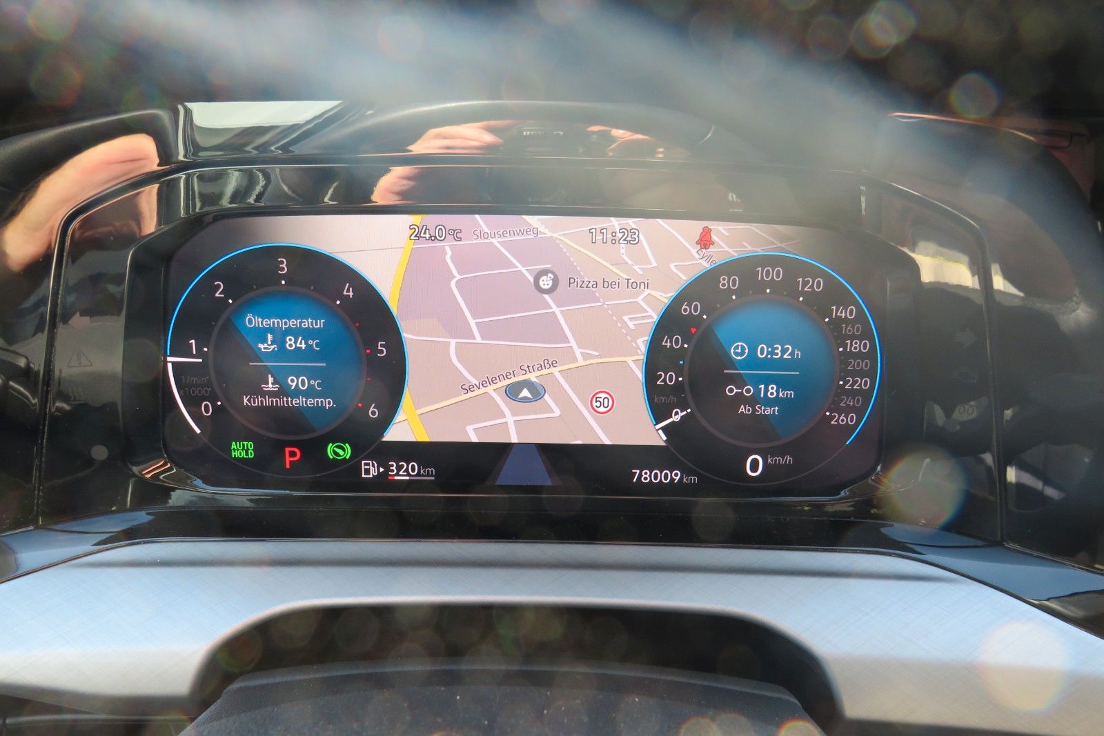 Fahrzeugabbildung Volkswagen Golf Variant LIFE DSG NAVI APP ACC SITZH. LED 1H
