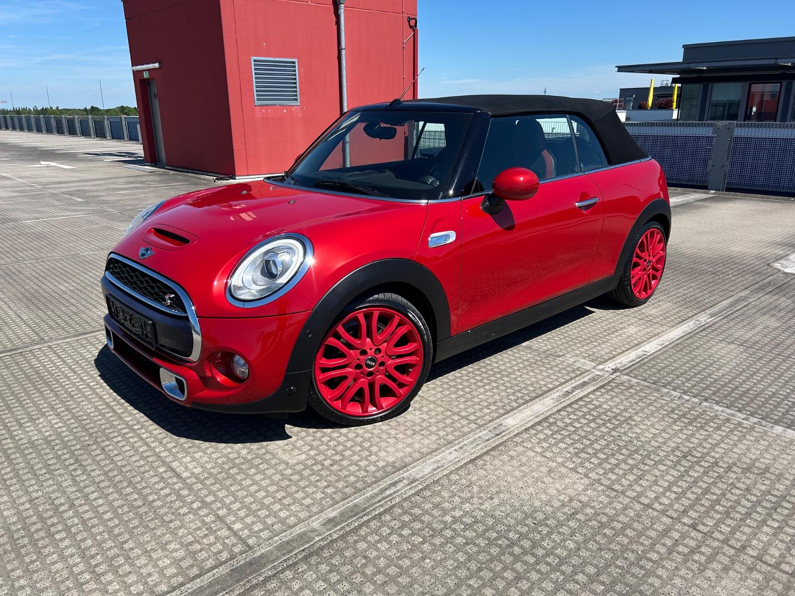MINI Cooper S Cabrio~Xenon~NAVI~LEDER~KAMERA