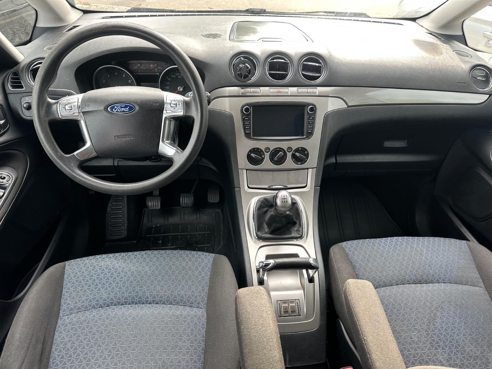 Ford Galaxy 2009 — photo 7