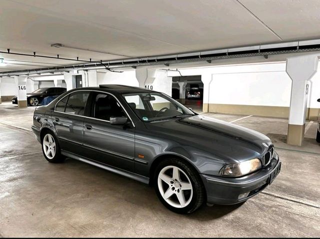 BMW e39 523i tuv NEU