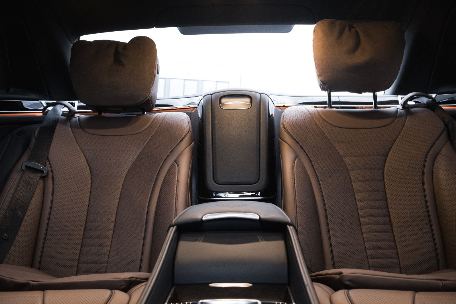 Fahrzeugabbildung Mercedes-Benz S 560 S  Maybach 4Matic-Park-Paket-Burmester