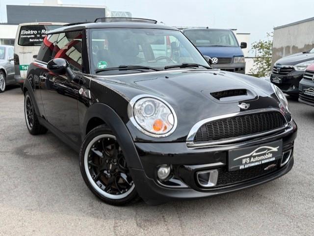 MINI COOPER S * BIXENON*NAVI*PANO*SHZ*PDC