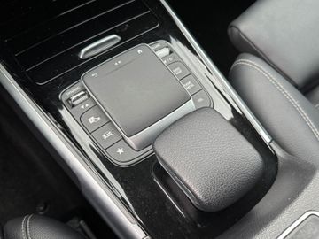 Mercedes GLB 180 - 11