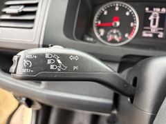 Fahrzeugabbildung Volkswagen T6 Caravelle lang Comfortline TAXI 1.Hand