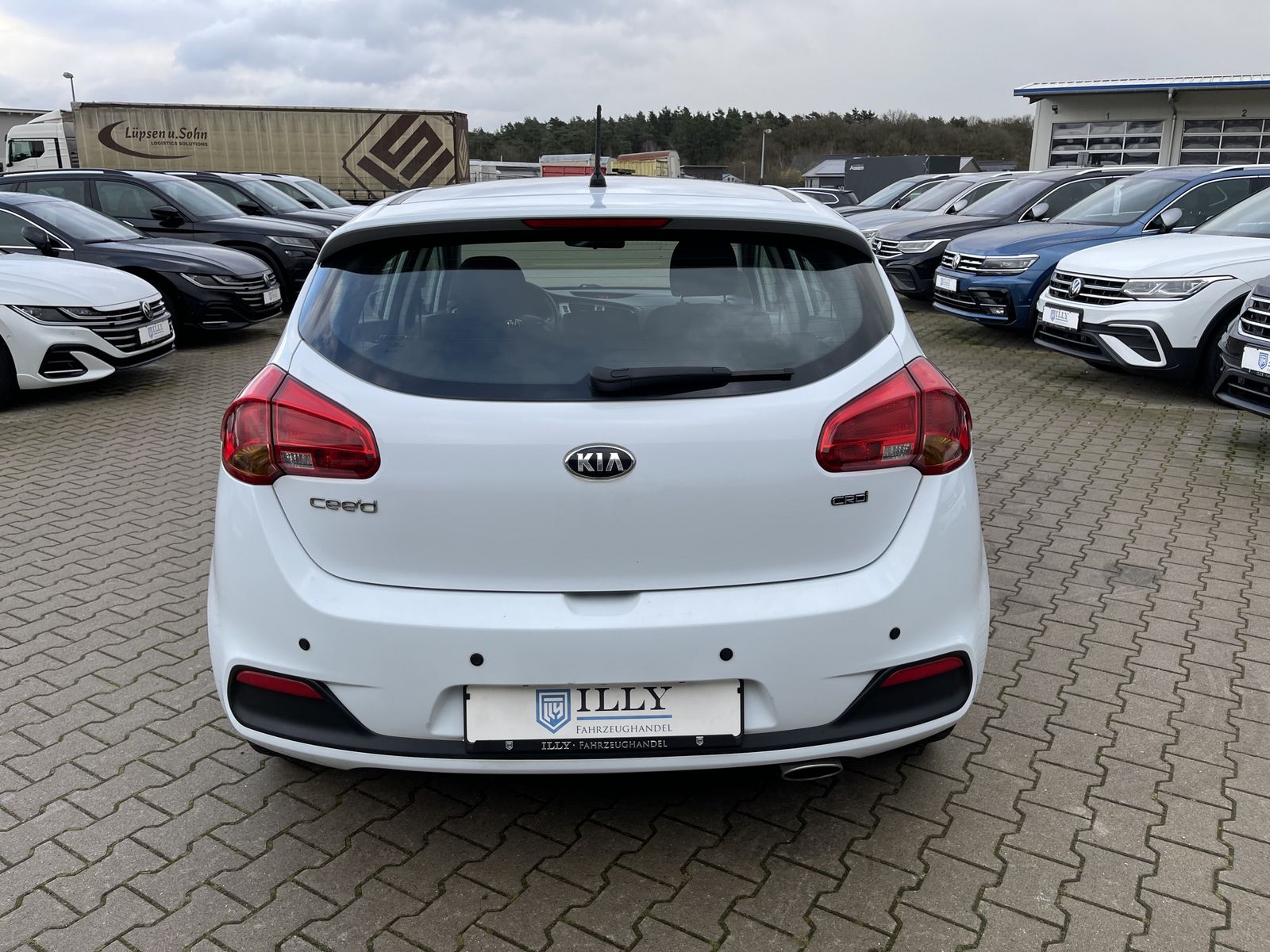 Fahrzeugabbildung Kia ceed 1.4*Edition 7*Tempomat*Klima*ELFH*