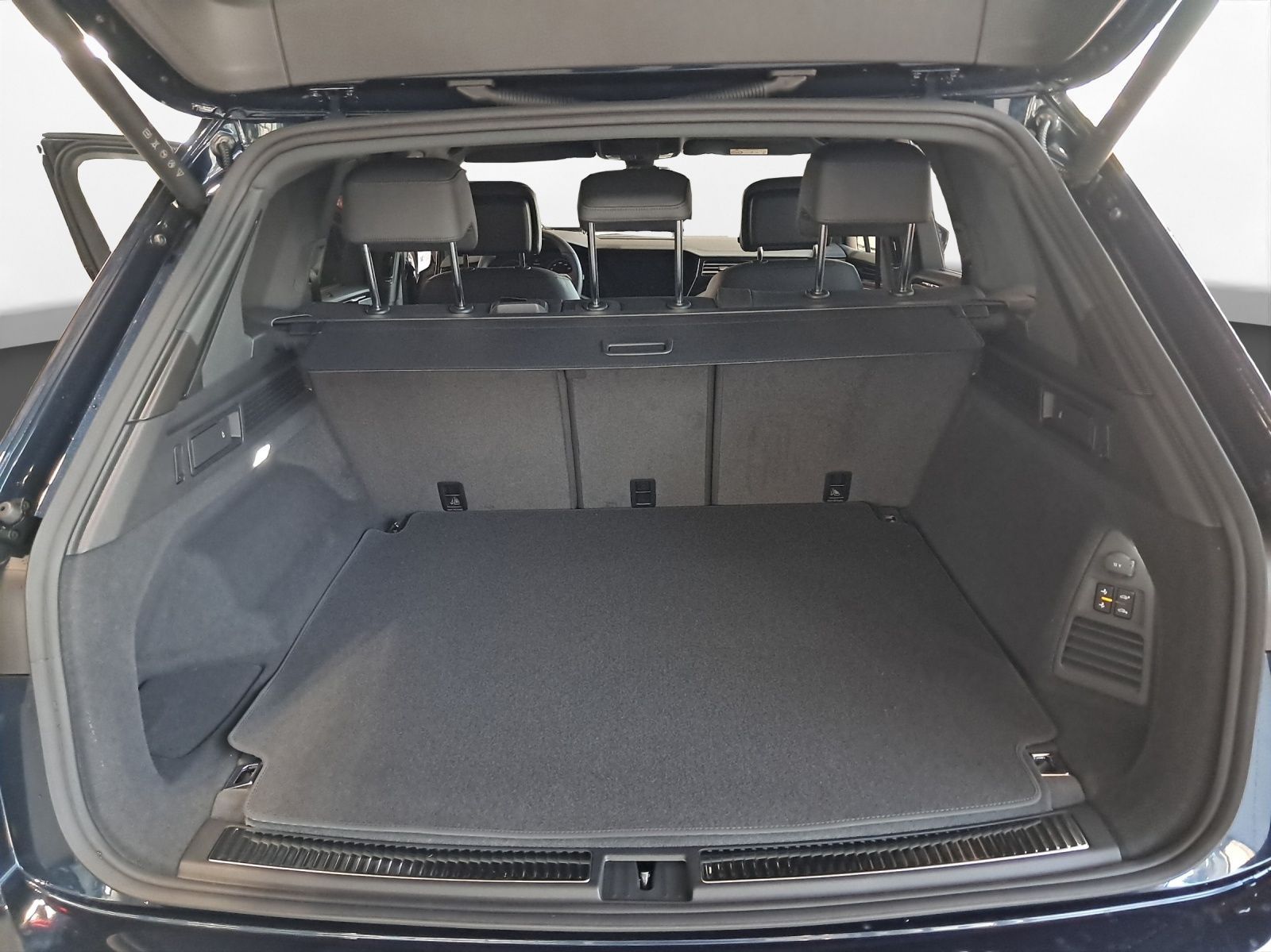Volkswagen Touareg - Bild 13