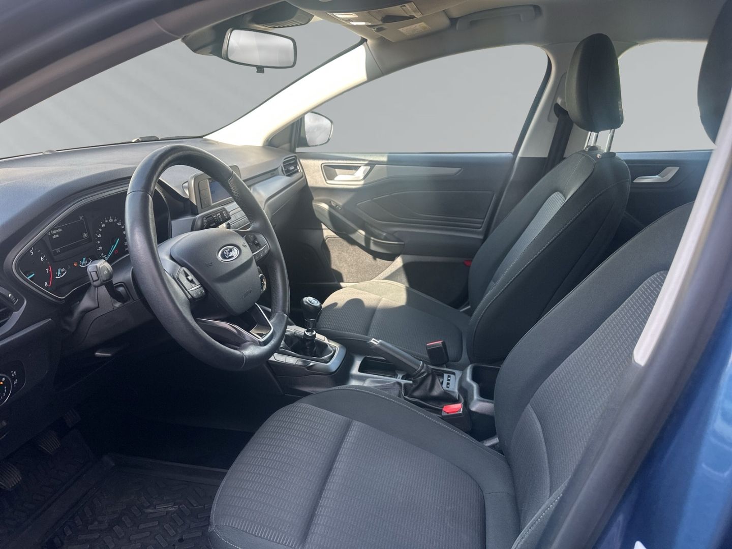 Fahrzeugabbildung Ford Focus Turnier + Sitzheizung +Lenkradheizung +Spu
