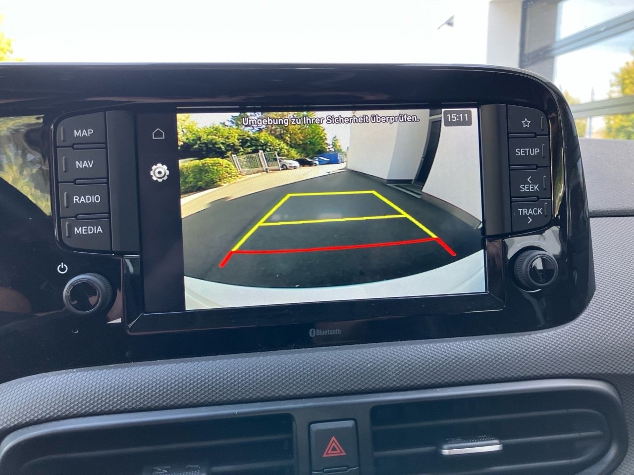 Fahrzeugabbildung Hyundai i10 SELECT Fernlichtass. Kam. Navi PDC SpurH