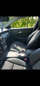 Mercedes-Benz CLA 220 d 4MATIC DCT - - Mercedes-Benz CLA 220 von privat