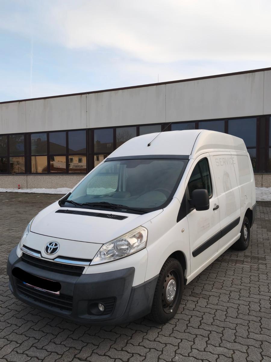 Toyota Proace Kasten Werkstattausbau + Standheizung